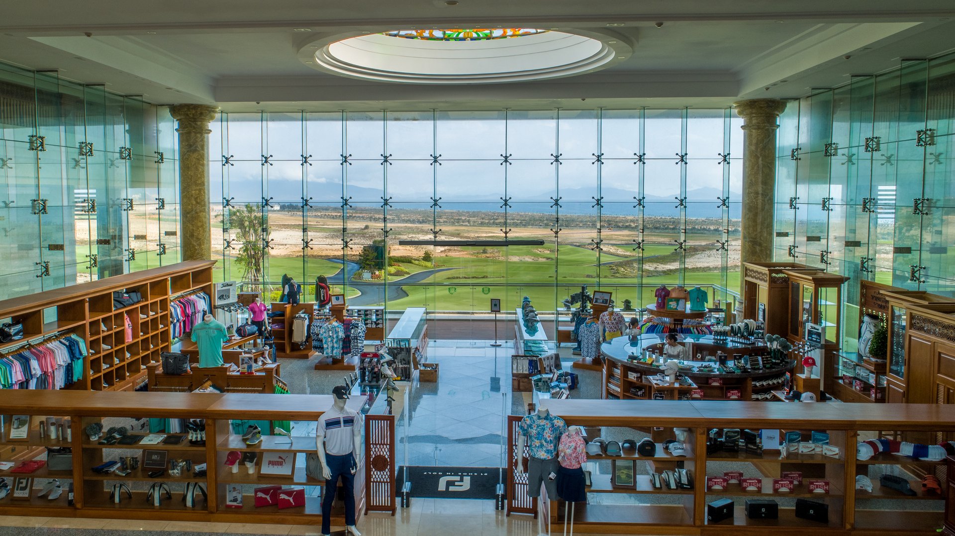 Pro-shop