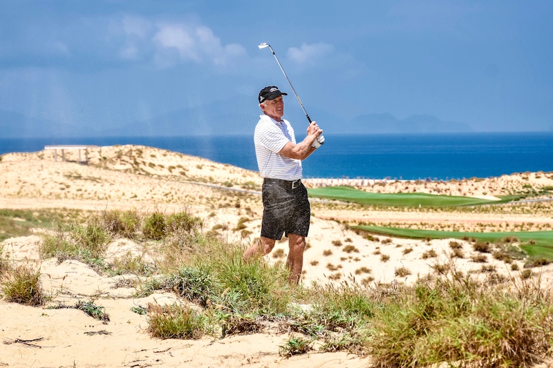 Sân gôn KN Golf Links - Cam Ranh nhận được sự công nhận chính thức từ “Cá mập trắng vĩ đại”